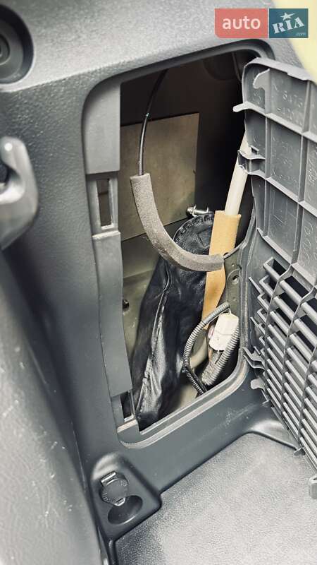 Позашляховик / Кросовер Toyota RAV4 2007 в Києві фото 47 Позашляховик / Кросовер Toyota RAV4 2007 в Києві