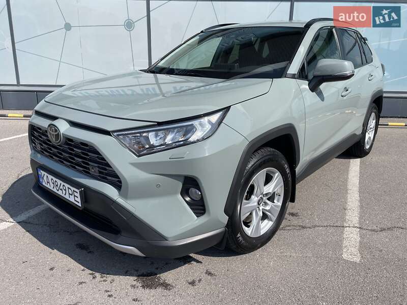 Toyota RAV4 2021