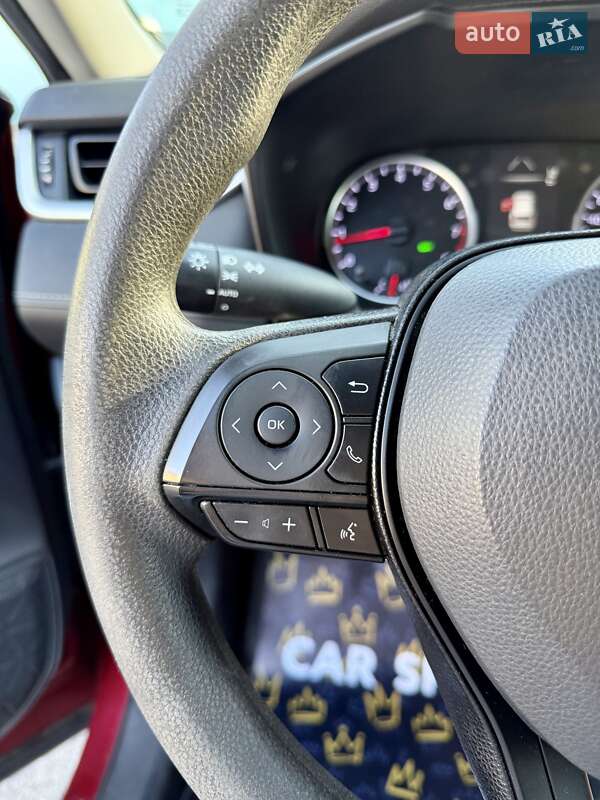 Позашляховик / Кросовер Toyota RAV4 2019 в Одесі