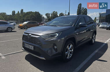 Внедорожник / Кроссовер Toyota RAV4 2019 в Одессе