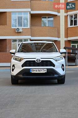Внедорожник / Кроссовер Toyota RAV4 2018 в Одессе