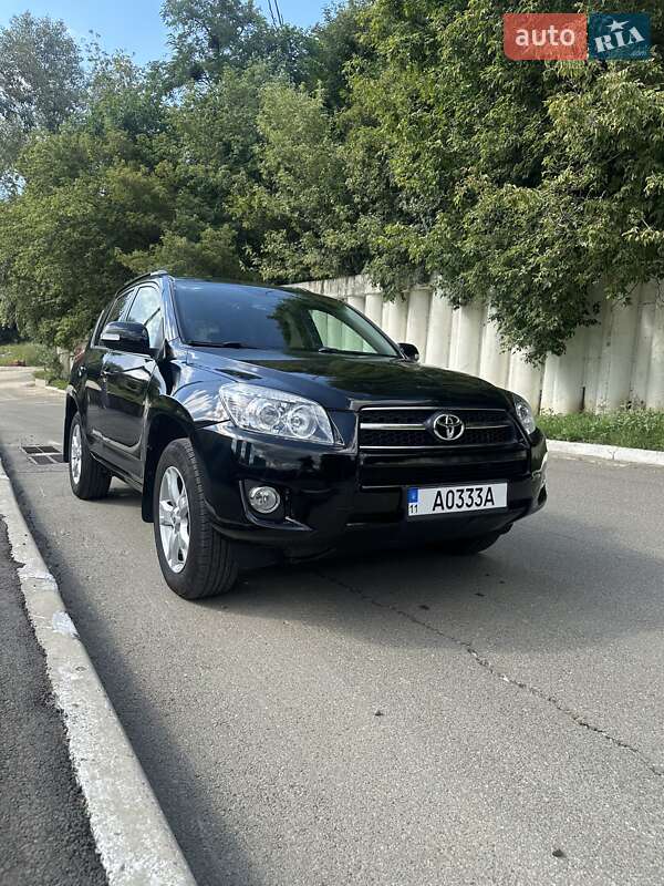 Toyota RAV4 2009