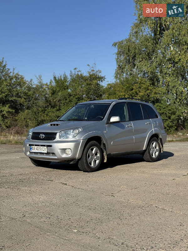 Позашляховик / Кросовер Toyota RAV4 2005 в Деражні
