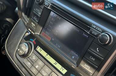 Внедорожник / Кроссовер Toyota RAV4 2013 в 