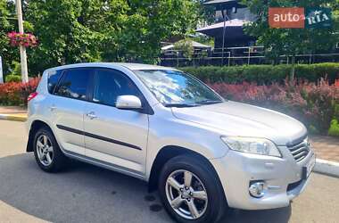 Внедорожник / Кроссовер Toyota RAV4 2012 в Киеве