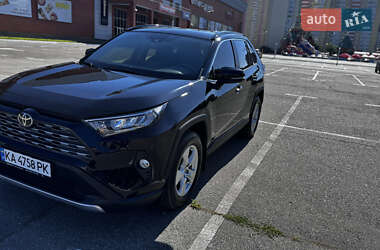 Внедорожник / Кроссовер Toyota RAV4 2020 в Броварах