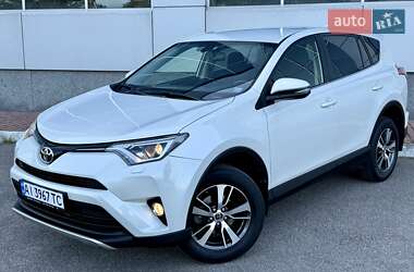 Позашляховик / Кросовер Toyota RAV4 2016 в Білій Церкві