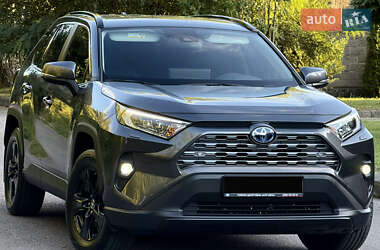 Внедорожник / Кроссовер Toyota RAV4 2023 в Ровно