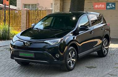 Позашляховик / Кросовер Toyota RAV4 2017 в Одесі