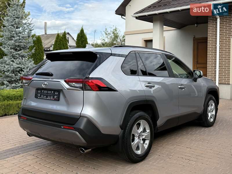 Позашляховик / Кросовер Toyota RAV4 2021 в Кропивницькому фото 10 Позашляховик / Кросовер Toyota RAV4 2021 в Кропивницькому