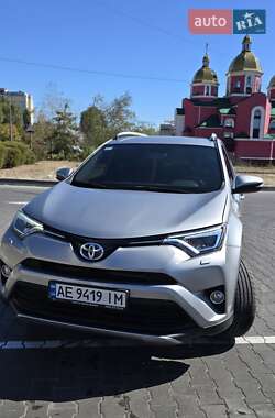 Позашляховик / Кросовер Toyota RAV4 2017 в Кам'янському