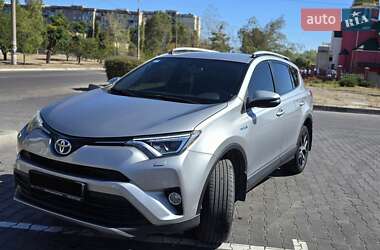 Позашляховик / Кросовер Toyota RAV4 2017 в Кам'янському