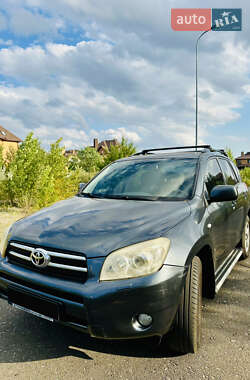 Внедорожник / Кроссовер Toyota RAV4 2006 в Киеве