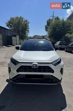 Внедорожник / Кроссовер Toyota RAV4 2022 в Киеве