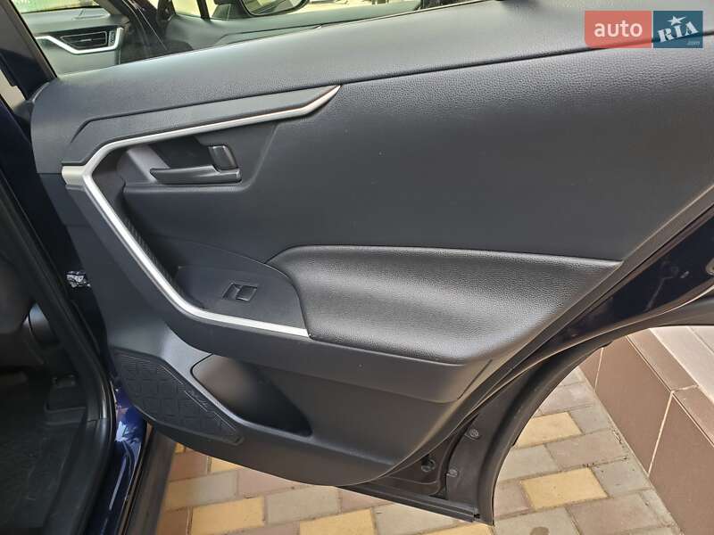 Позашляховик / Кросовер Toyota RAV4 2019 в Монастирищеві фото 16 Позашляховик / Кросовер Toyota RAV4 2019 в Монастирищеві
