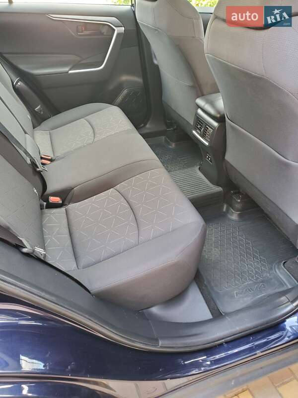 Позашляховик / Кросовер Toyota RAV4 2019 в Монастирищеві фото 23 Позашляховик / Кросовер Toyota RAV4 2019 в Монастирищеві