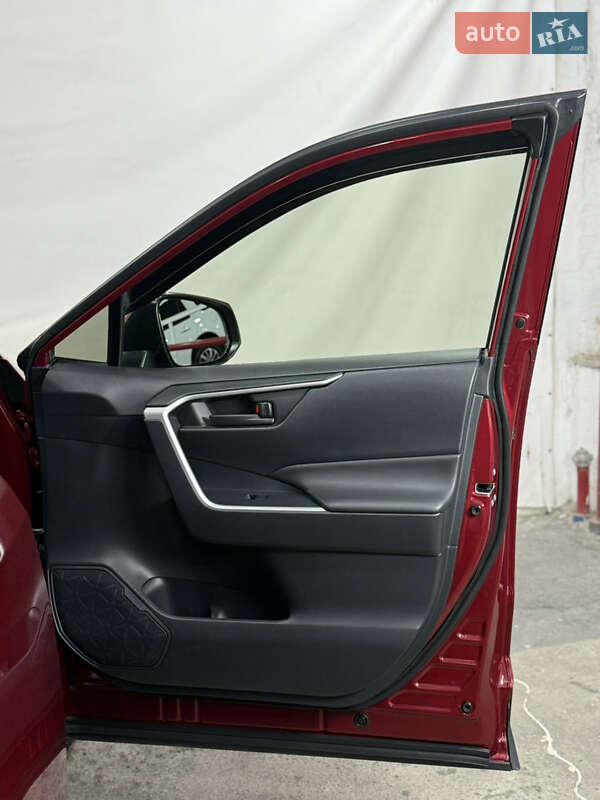 Позашляховик / Кросовер Toyota RAV4 2019 в Одесі фото 11 Позашляховик / Кросовер Toyota RAV4 2019 в Одесі