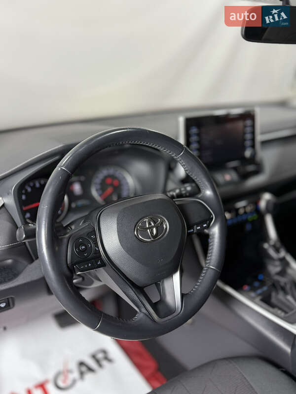 Позашляховик / Кросовер Toyota RAV4 2019 в Одесі фото 20 Позашляховик / Кросовер Toyota RAV4 2019 в Одесі