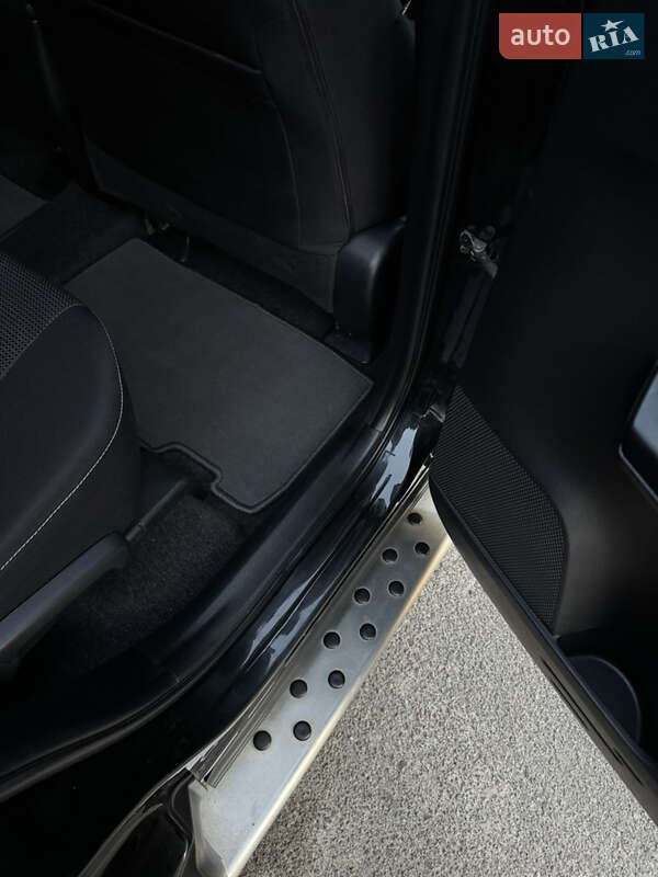 Внедорожник / Кроссовер Toyota RAV4 2017 в Львове фото 11 Внедорожник / Кроссовер Toyota RAV4 2017 в Львове