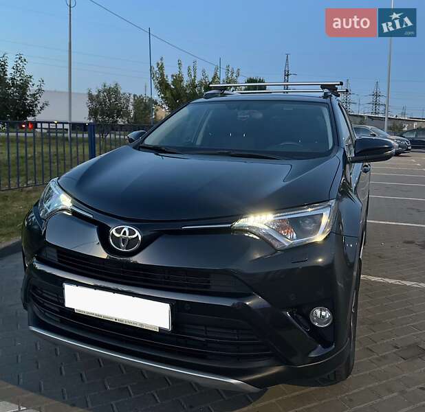 Внедорожник / Кроссовер Toyota RAV4 2017 в Львове фото 14 Внедорожник / Кроссовер Toyota RAV4 2017 в Львове