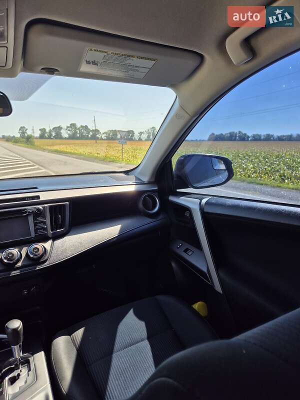 Позашляховик / Кросовер Toyota RAV4 2017 в Черкасах