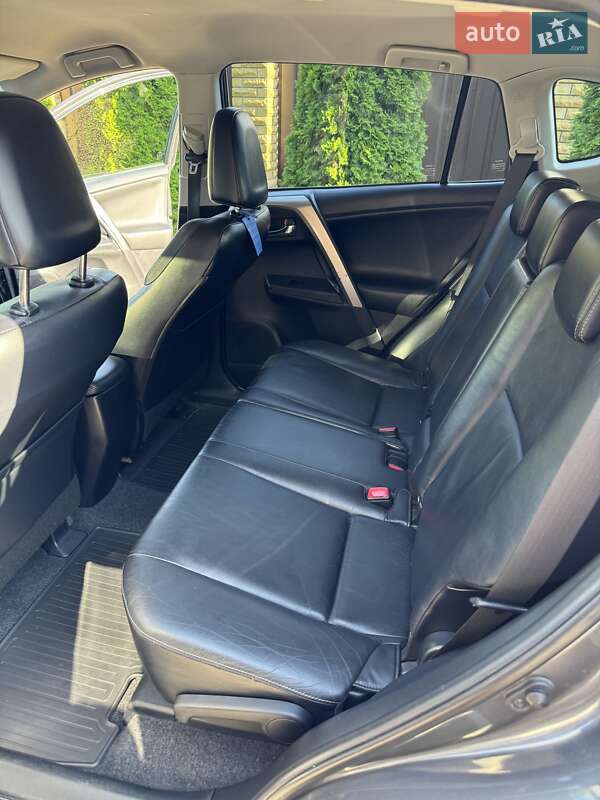 Позашляховик / Кросовер Toyota RAV4 2013 в Полтаві фото 9 Позашляховик / Кросовер Toyota RAV4 2013 в Полтаві