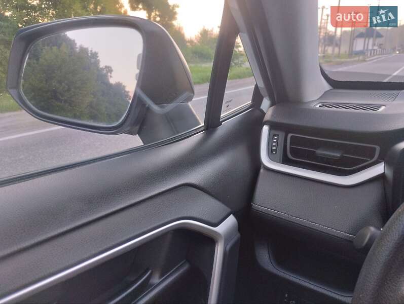 Внедорожник / Кроссовер Toyota RAV4 2021 в Ивано-Франковске фото 6 Внедорожник / Кроссовер Toyota RAV4 2021 в Ивано-Франковске