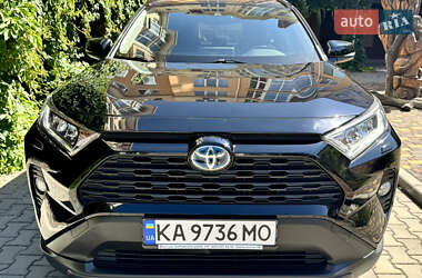 Позашляховик / Кросовер Toyota RAV4 2020 в Києві