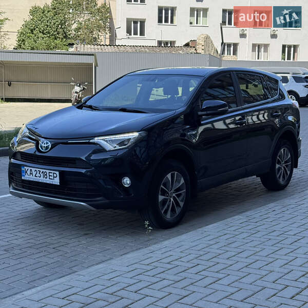 Внедорожник / Кроссовер Toyota RAV4 2017 в Житомире