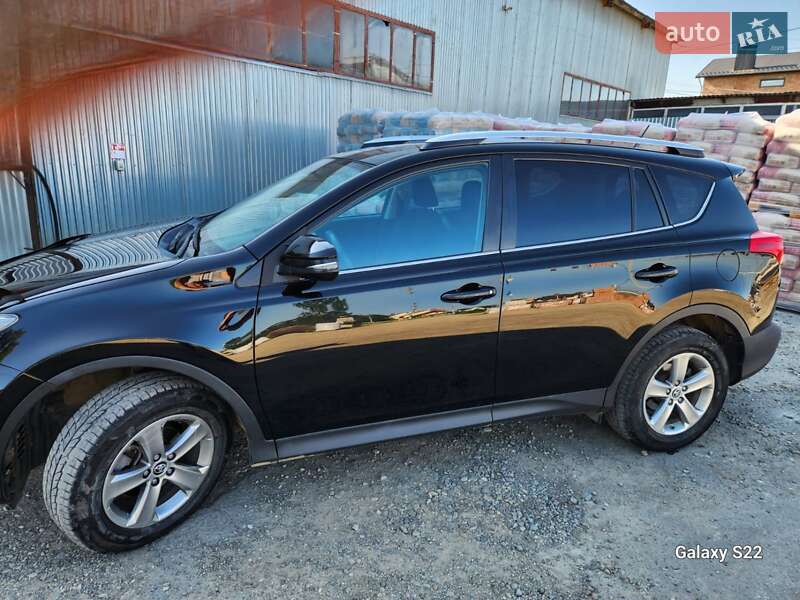 Внедорожник / Кроссовер Toyota RAV4 2015 в Черновцах фото 8 Внедорожник / Кроссовер Toyota RAV4 2015 в Черновцах
