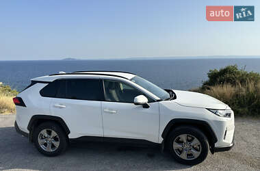 Позашляховик / Кросовер Toyota RAV4 2022 в Києві