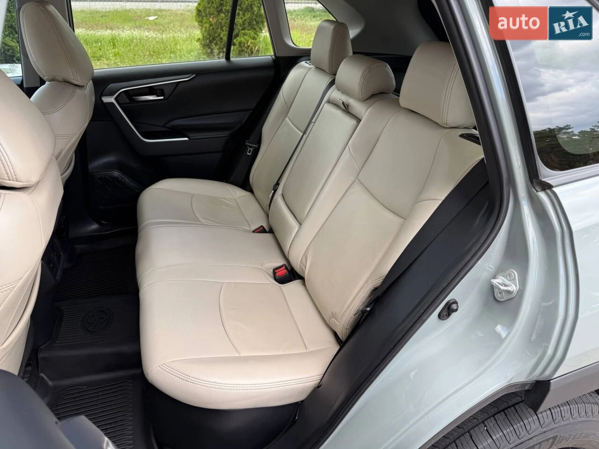 2019 Toyota RAV 4 - мініатюра 43