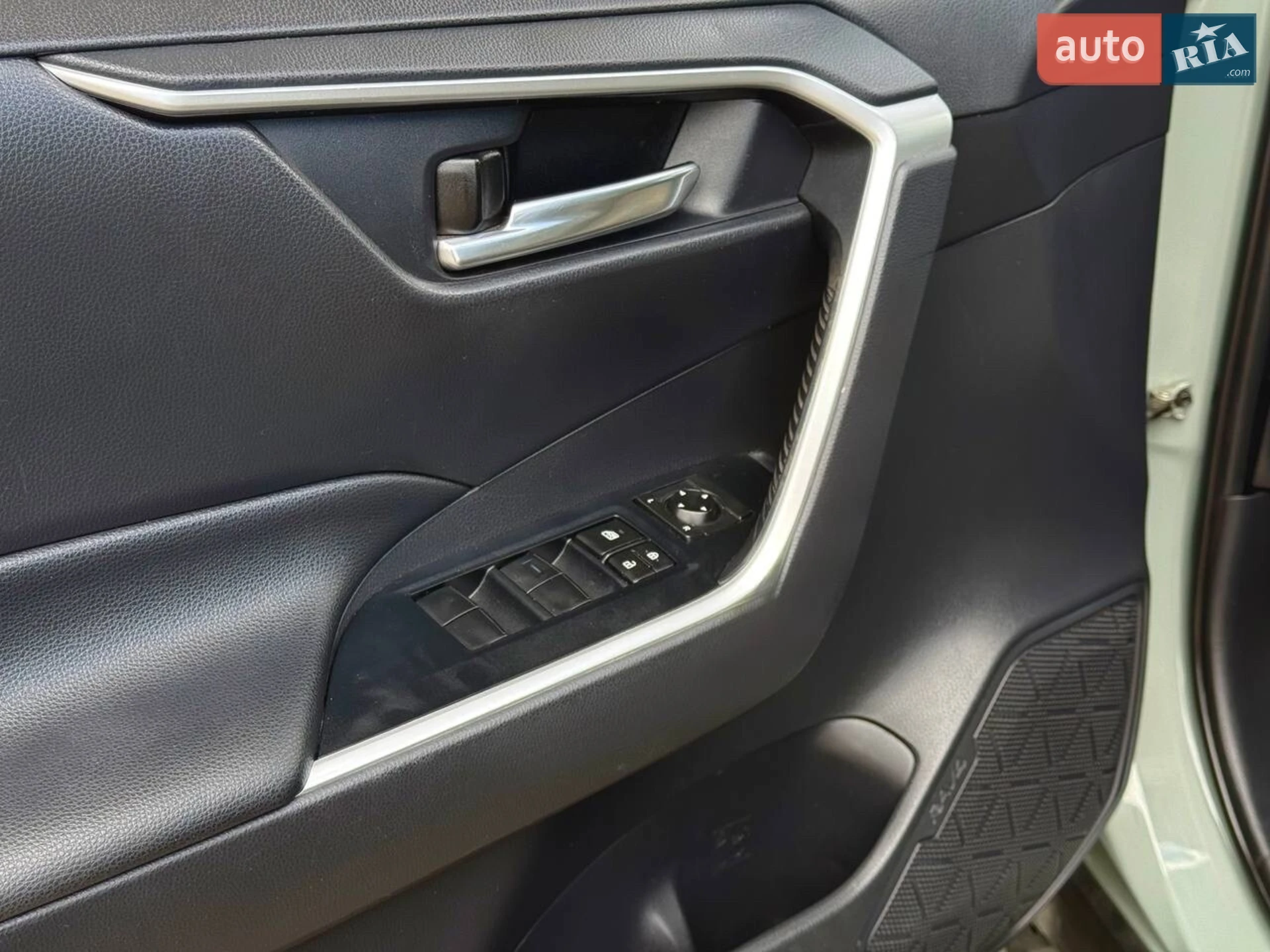 2019 Toyota RAV 4 - мініатюра 25