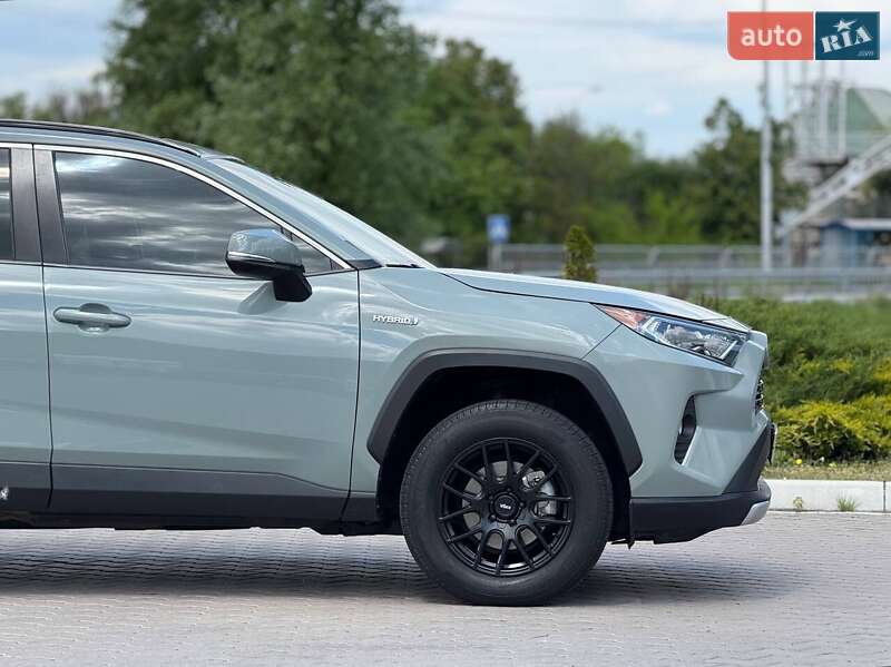 Внедорожник / Кроссовер Toyota RAV4 2019 в Киеве фото 7 Внедорожник / Кроссовер Toyota RAV4 2019 в Киеве