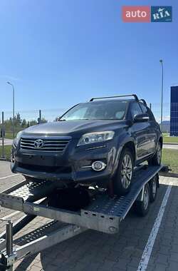 Позашляховик / Кросовер Toyota RAV4 2011 в Рогатині