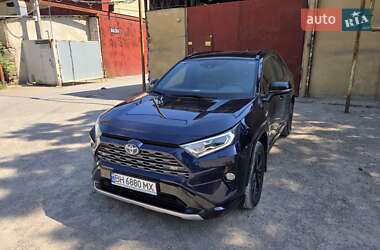 Внедорожник / Кроссовер Toyota RAV4 2020 в Одессе