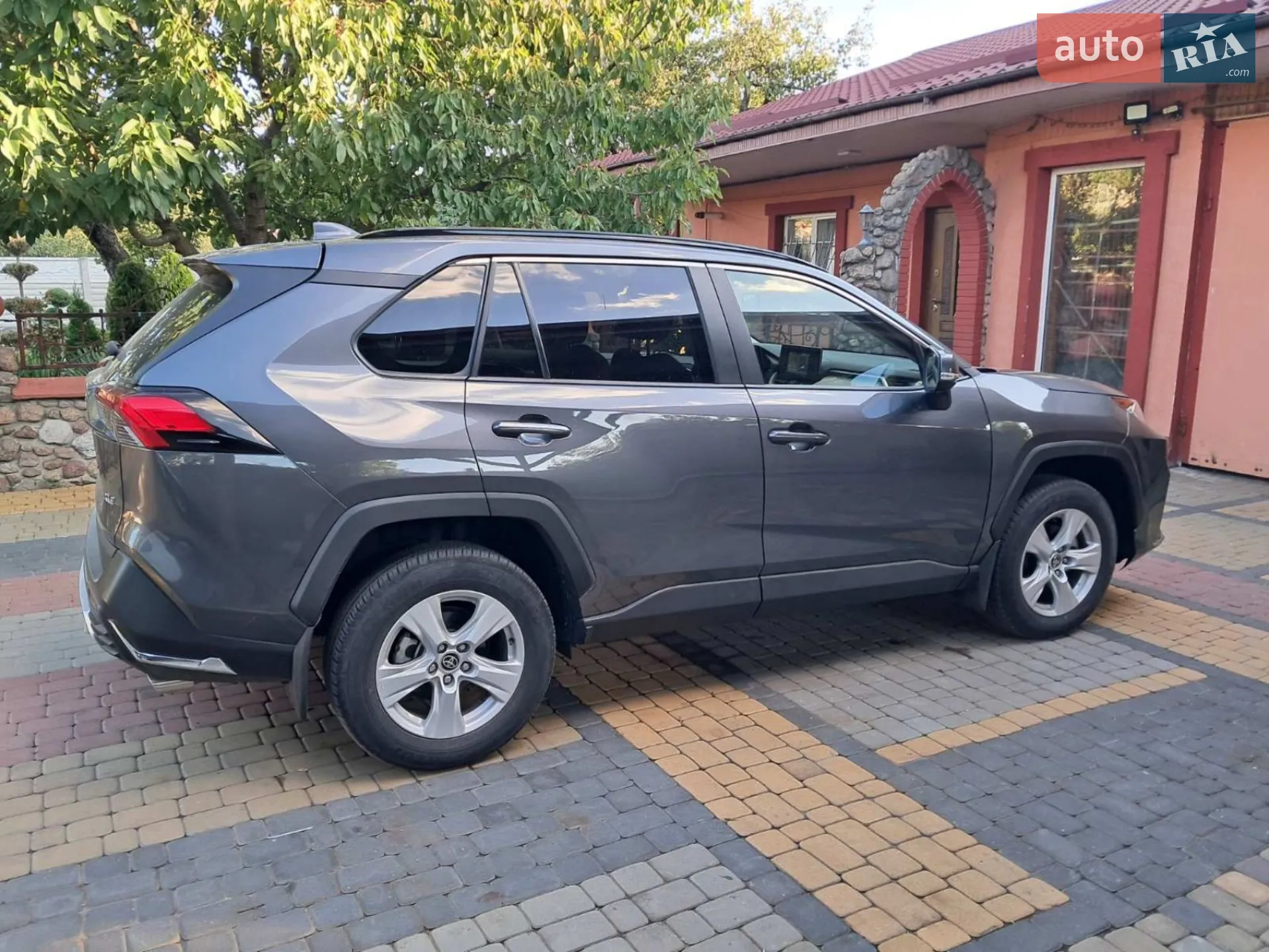2021 Toyota RAV 4 - мініатюра 16