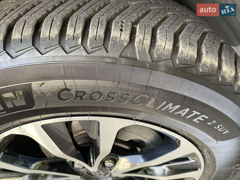 Позашляховик / Кросовер Toyota RAV4 2013 в Дніпрі фото 29 Позашляховик / Кросовер Toyota RAV4 2013 в Дніпрі