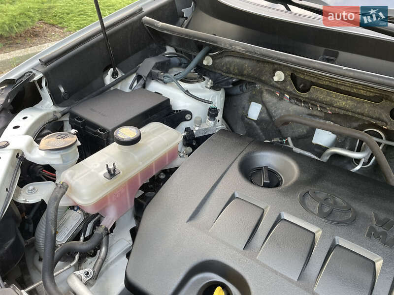 Позашляховик / Кросовер Toyota RAV4 2013 в Дніпрі фото 66 Позашляховик / Кросовер Toyota RAV4 2013 в Дніпрі