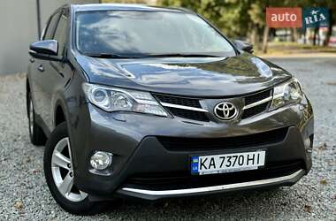 Внедорожник / Кроссовер Toyota RAV4 2014 в Днепре