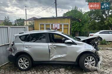 Внедорожник / Кроссовер Toyota RAV4 2015 в 