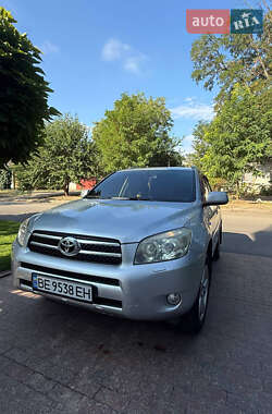 Внедорожник / Кроссовер Toyota RAV4 2007 в 