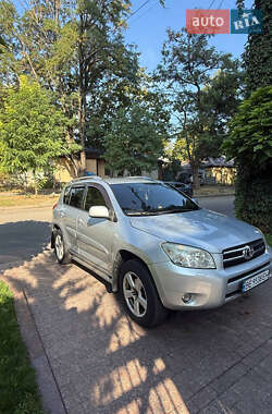 Внедорожник / Кроссовер Toyota RAV4 2007 в 