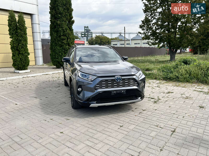 Toyota RAV4 2021