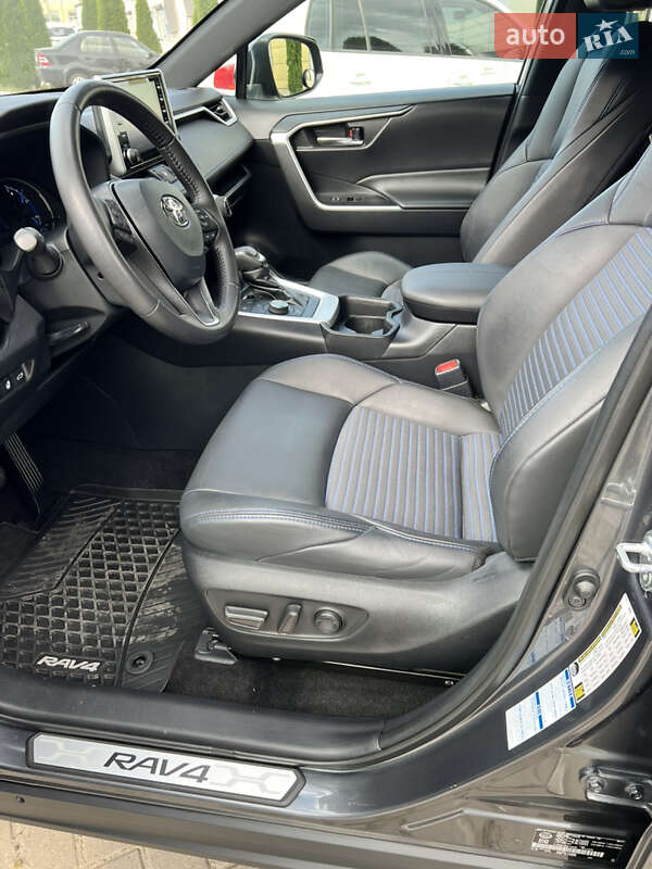 Позашляховик / Кросовер Toyota RAV4 2021 в Умані фото 13 Позашляховик / Кросовер Toyota RAV4 2021 в Умані