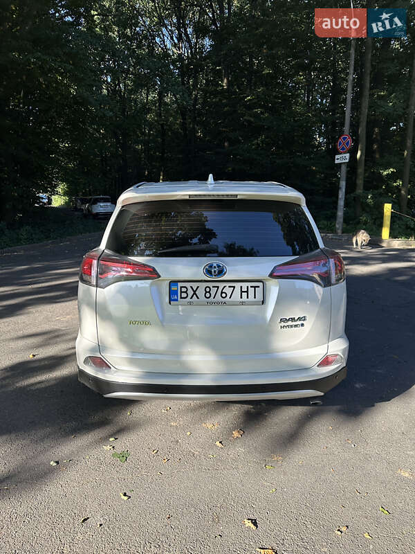 Внедорожник / Кроссовер Toyota RAV4 2016 в Виннице