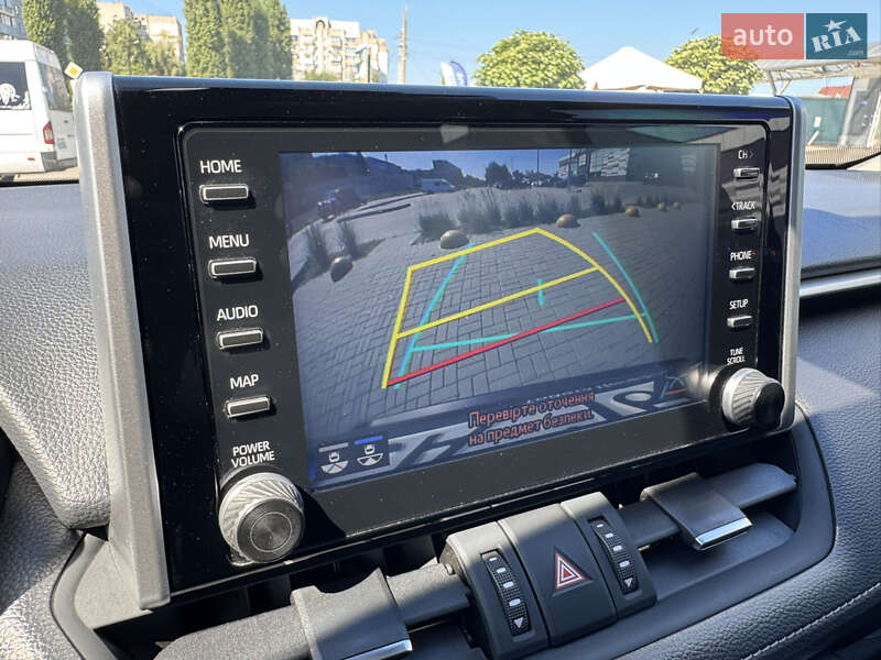 Позашляховик / Кросовер Toyota RAV4 2021 в Черкасах