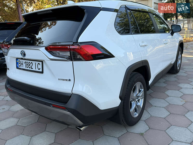 Позашляховик / Кросовер Toyota RAV4 2024 в Одесі фото 4 Позашляховик / Кросовер Toyota RAV4 2024 в Одесі