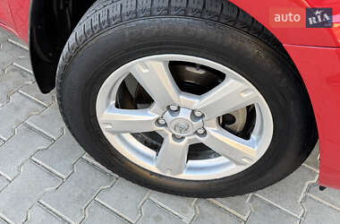 Внедорожник / Кроссовер Toyota RAV4 2006 в 