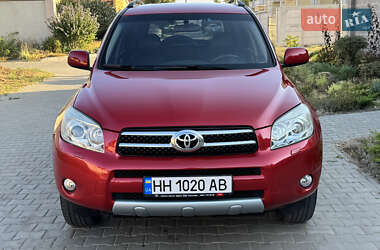 Внедорожник / Кроссовер Toyota RAV4 2006 в 